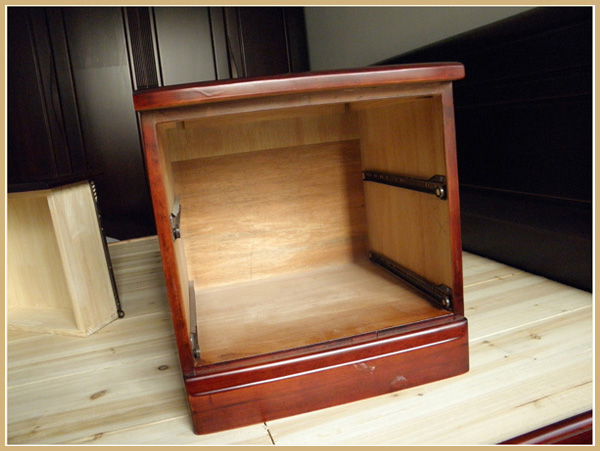 如何除甲醛之——實(shí)木床頭柜除甲醛